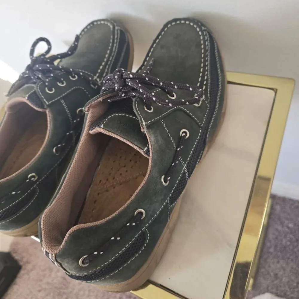 G.H. Bass & Co. Green Boat Earl Navy Loafer for Men Size 10.5